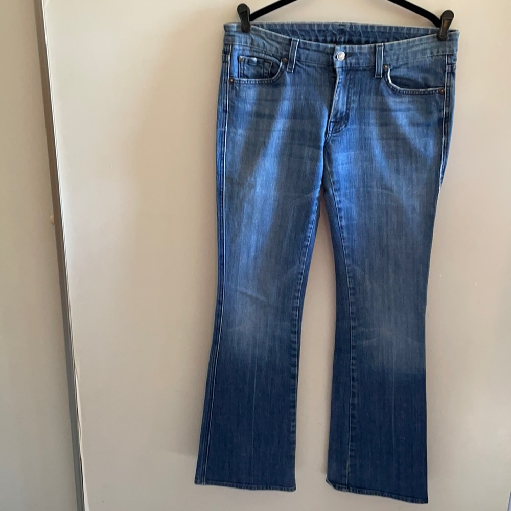 Boot cut jeans